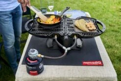 NomadiQ Draagbare Gasbarbecue - Zwart 18 NomadiQ Draagbare Gasbarbecue - Zwart -Online Camping Winkel 1266 1900 mvd0931 1