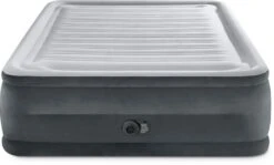 Intex Comfort Plush Extra Hoog Luchtbed - Queensize - Ingebouwde Elektrische Pomp 17 Intex Comfort Plush Extra Hoog Luchtbed - Queensize - Ingebouwde Elektrische Pomp -Online Camping Winkel 1320 1900 64418 prd2 2023 300