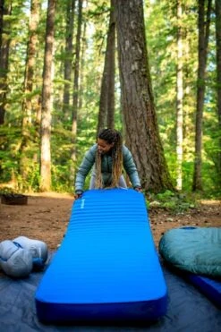 Therm-A-Rest MondoKing 3D 11.0 XW XL Zelfopblazende Slaapmat -Online Camping Winkel 1900 1267 2020 thermarest oregon 3sisters geiser 0623 1