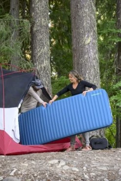 Therm-A-Rest MondoKing 3D 11.0 XW XL Zelfopblazende Slaapmat -Online Camping Winkel 1900 1267 2022 cascade summer carcamp washington rinckenberger 4443