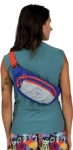 Osprey Daylite Heuptas - Blauw/Oranje 12 Osprey Daylite Heuptas - Blauw/Oranje -Online Camping Winkel 1900 1900 0006 daylitewaist s23 onbody6 silverliningblueberry 10005144