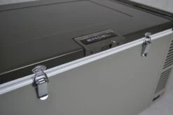 Engel MD60F Compressor Koelbox - 60 Liter -Online Camping Winkel 1900 2849 md60f verschluss detail