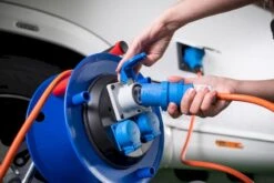 Brennenstuhl Kabelhaspel Garant CEE 25 M 16 Brennenstuhl Kabelhaspel Garant CEE 25 M -Online Camping Winkel 900 1350 4007123673919 1182690100 a010 others