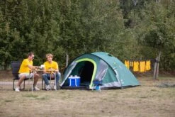 Coleman Kobuk Valley Blackout 4 Plus Koepeltent - 4 Persoons -Online Camping Winkel coleman kobuk valley blackout 4 5